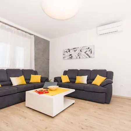 Family Friendly With A Swimming Pool - 20379 Lejlighed *